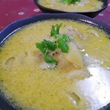 チキンココナッツグリーンカレースープ